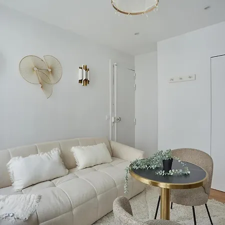 Le Marais By Prestige Apartment